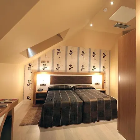 Отель Montedobra 3*