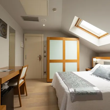 Montedobra 3* توريلافيجا