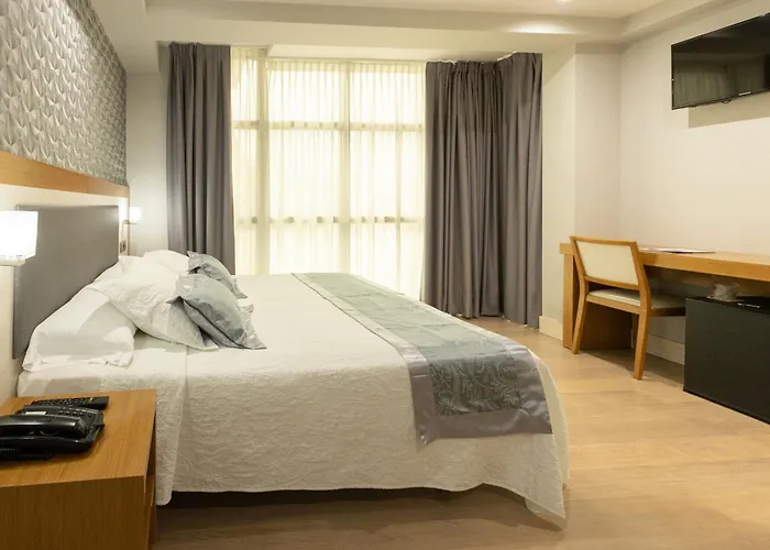 Montedobra Hotel Torrelavega